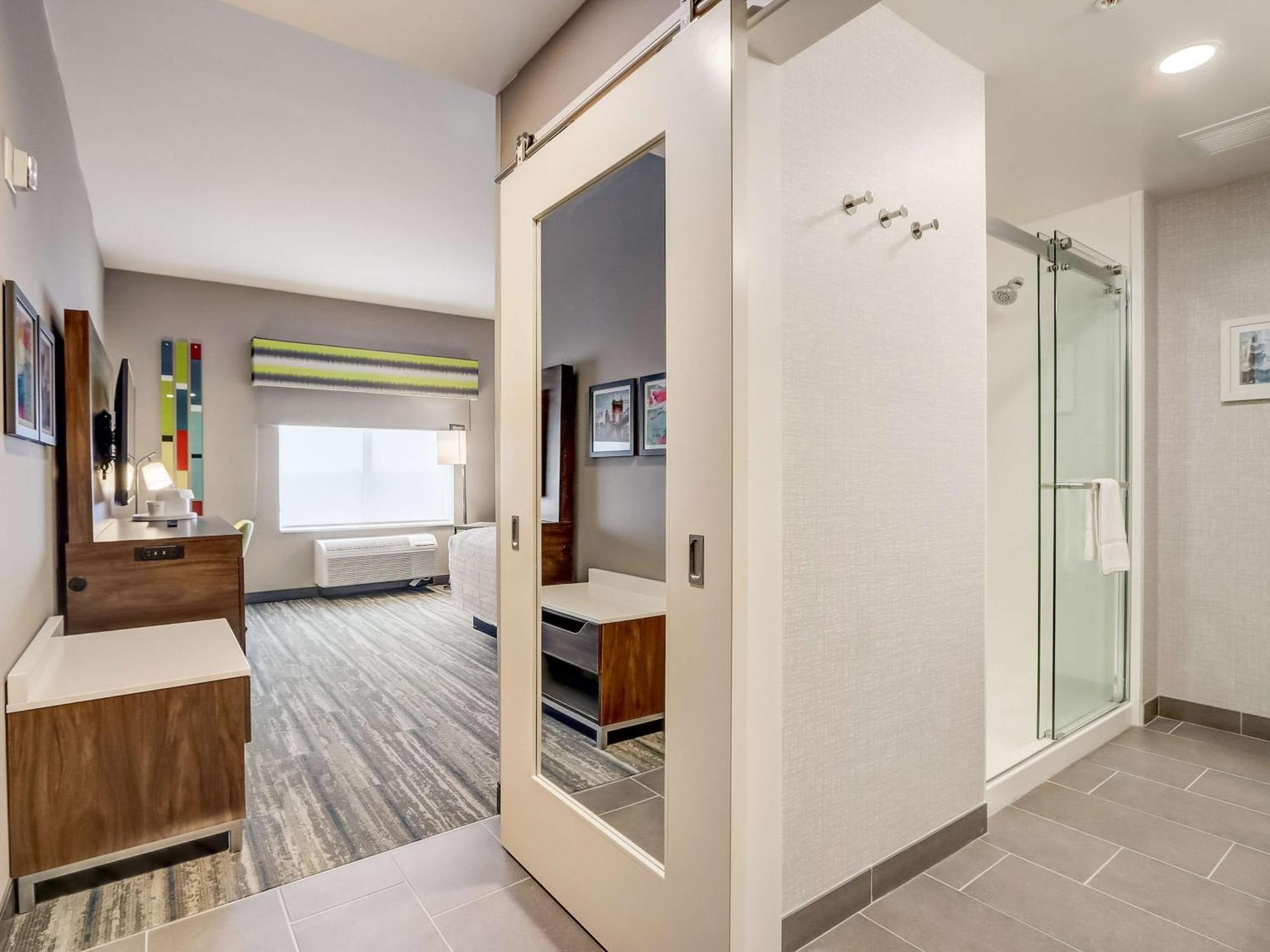 Hampton Inn & Suites Cincinnati Midtown Rookwood Εξωτερικό φωτογραφία