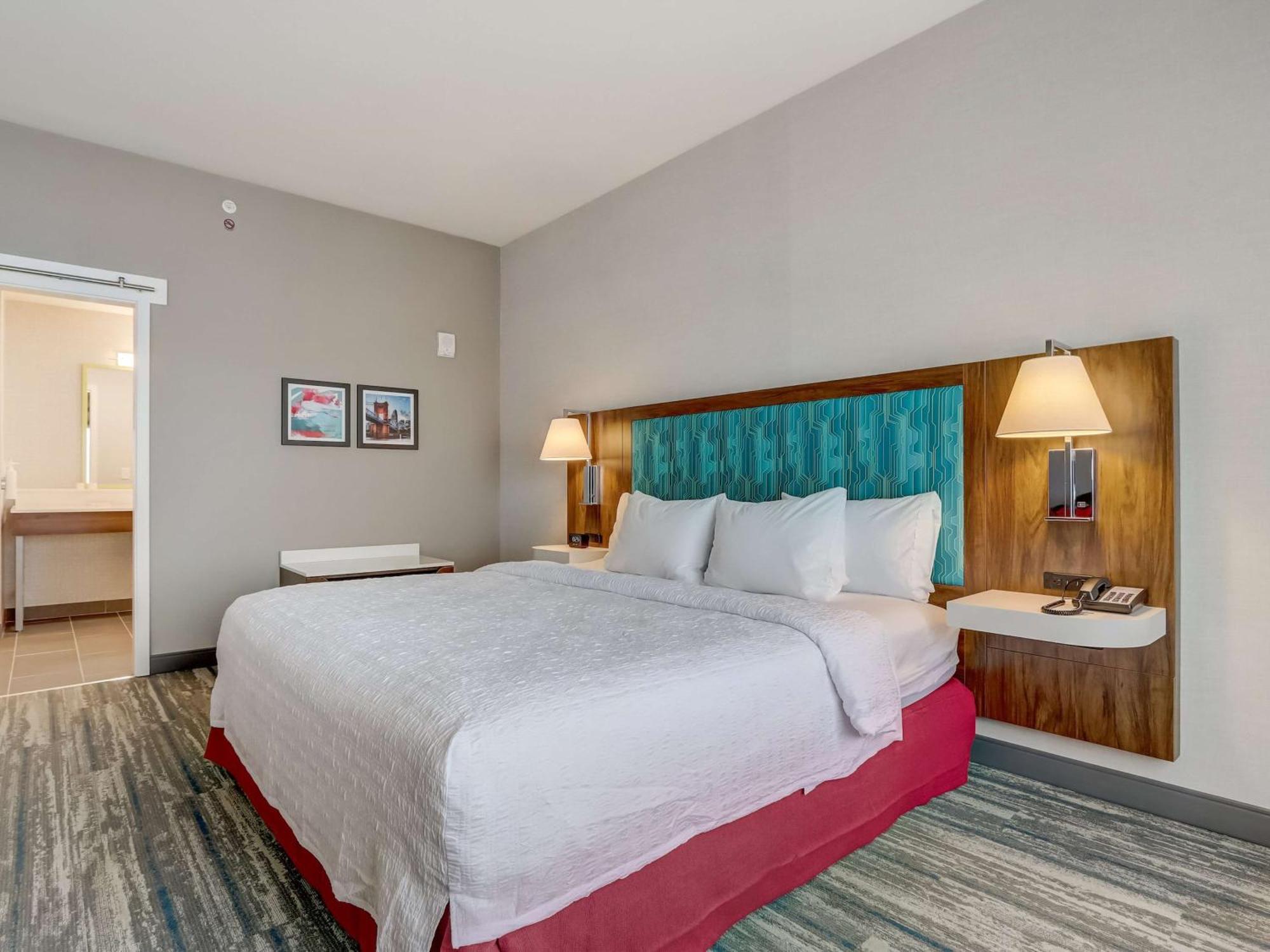 Hampton Inn & Suites Cincinnati Midtown Rookwood Εξωτερικό φωτογραφία