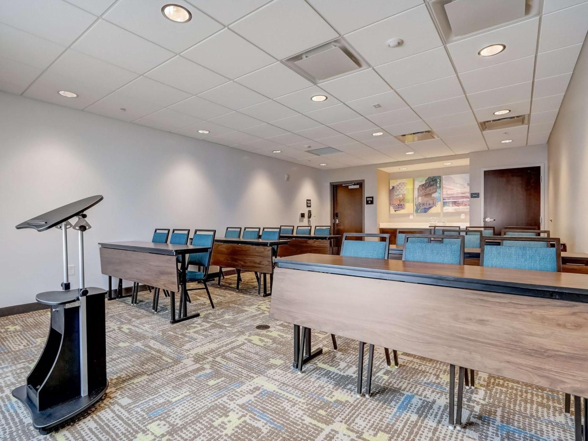 Hampton Inn & Suites Cincinnati Midtown Rookwood Εξωτερικό φωτογραφία