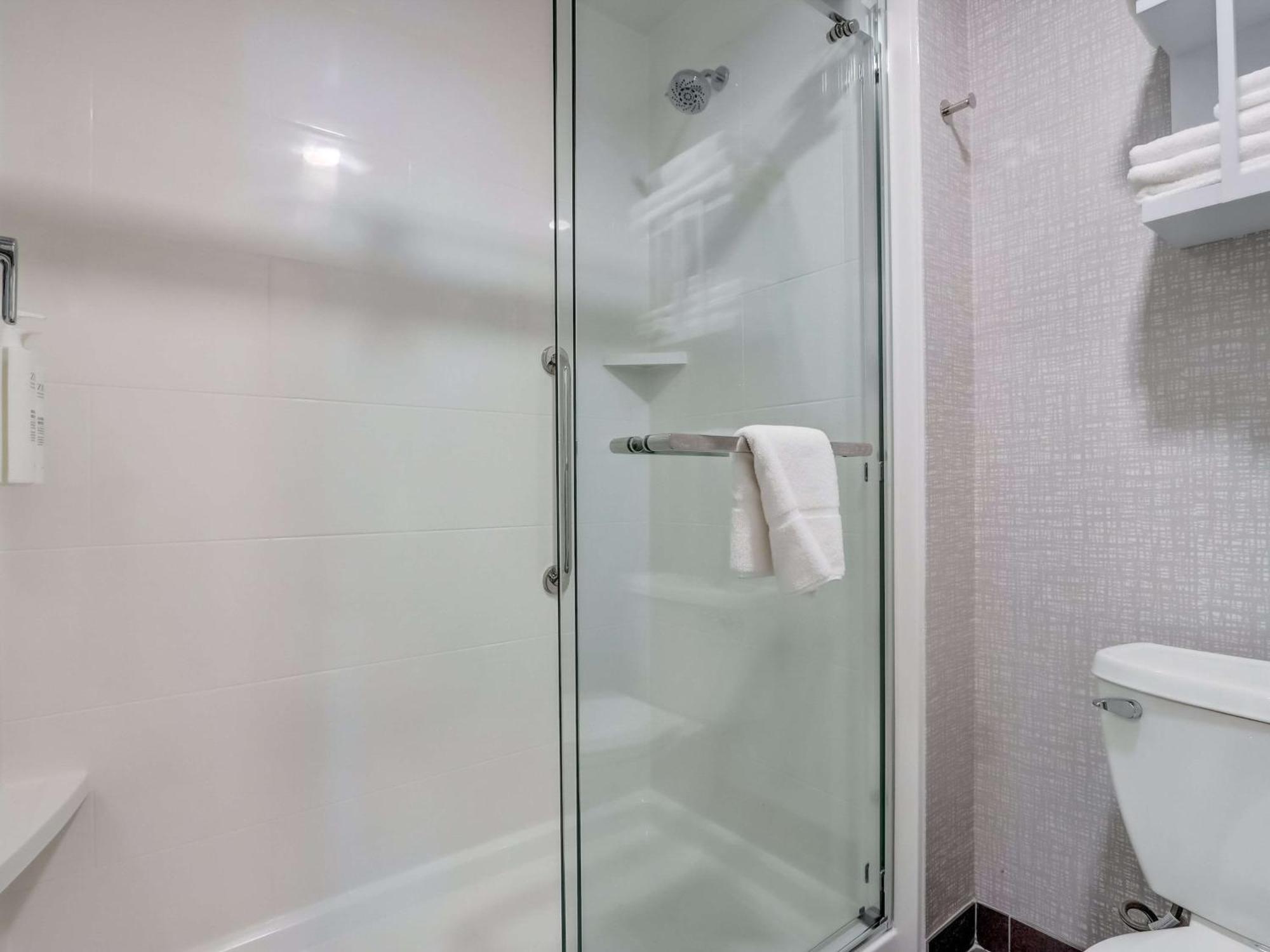 Hampton Inn & Suites Cincinnati Midtown Rookwood Εξωτερικό φωτογραφία