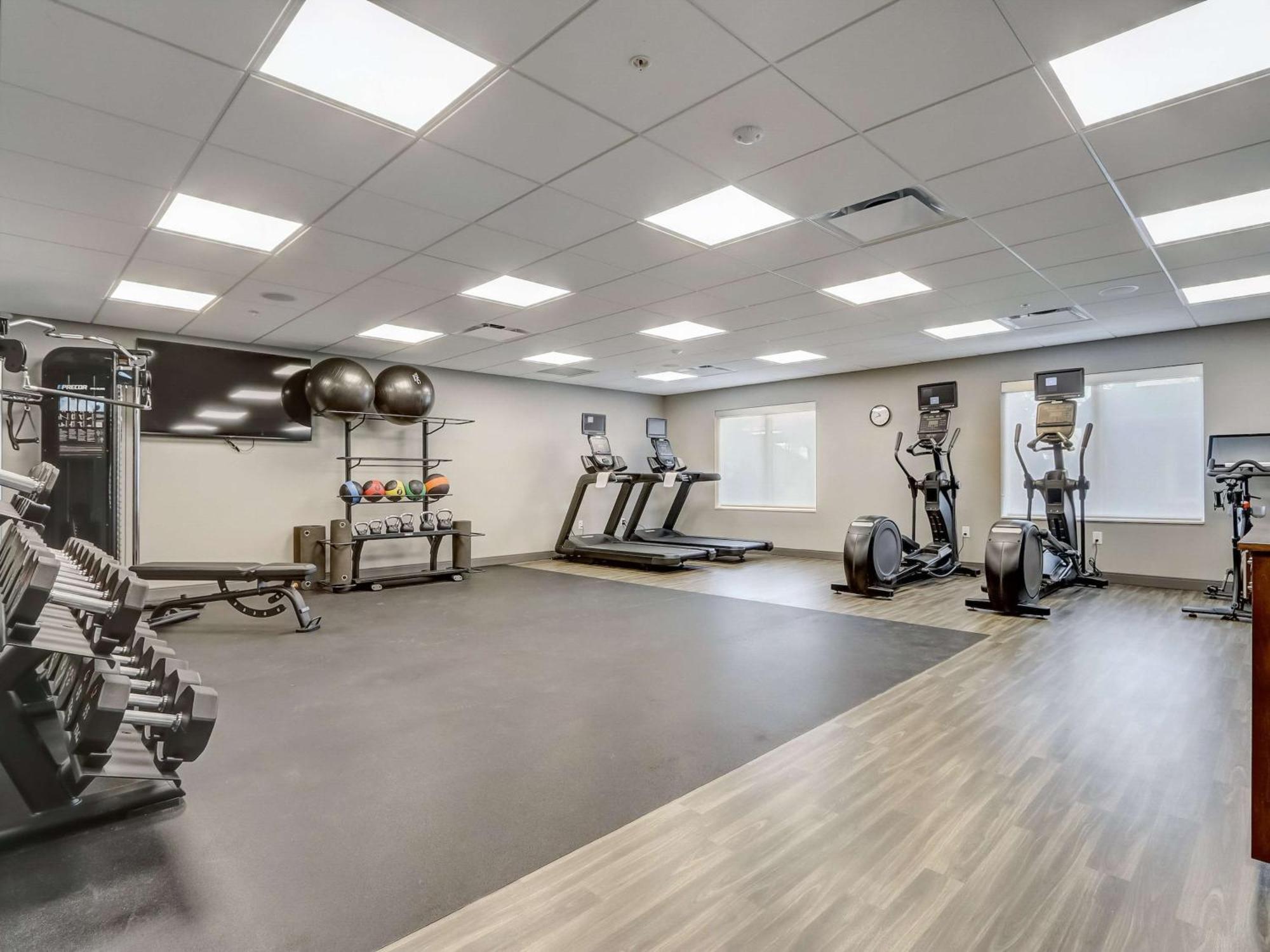 Hampton Inn & Suites Cincinnati Midtown Rookwood Εξωτερικό φωτογραφία