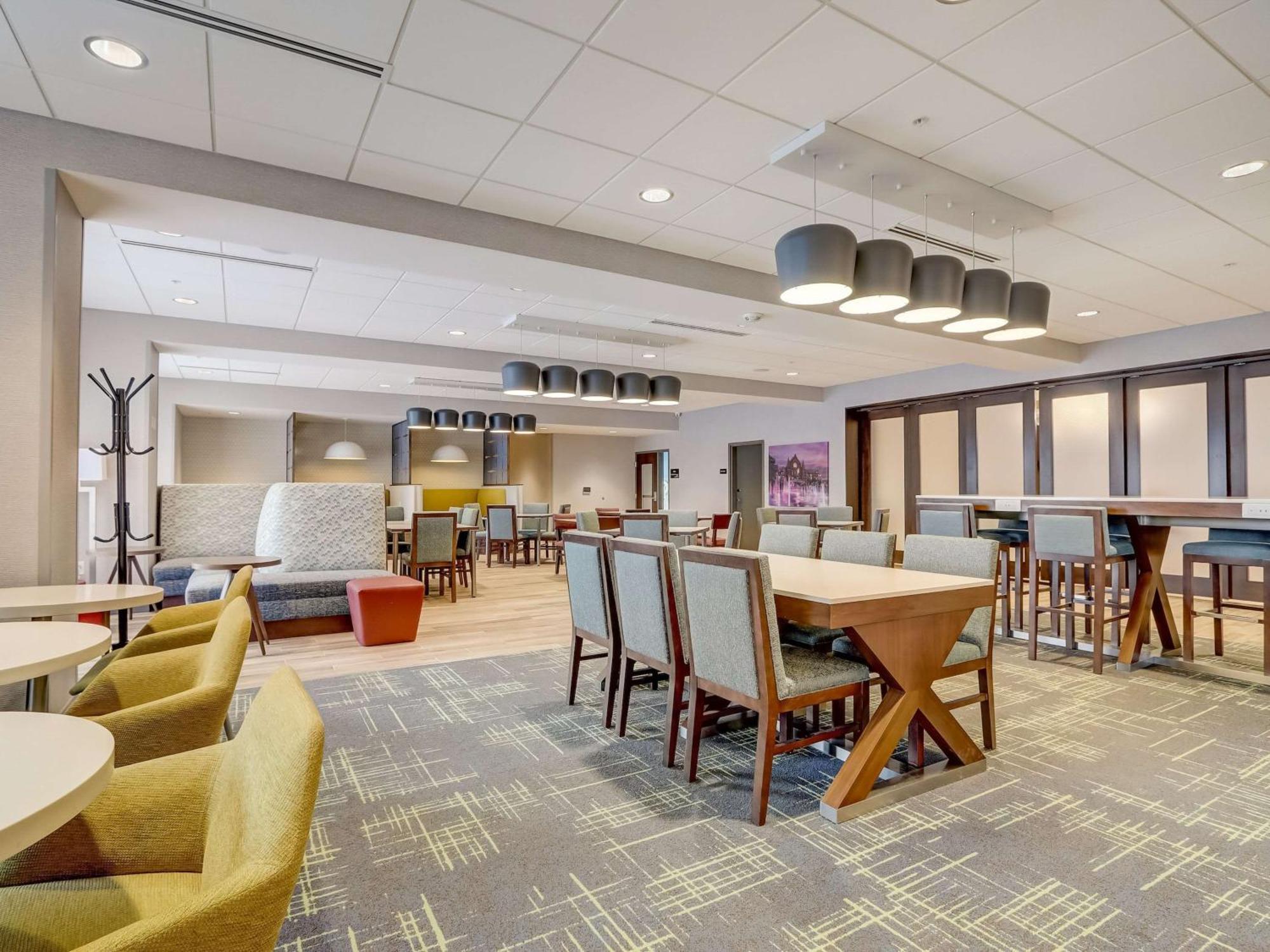 Hampton Inn & Suites Cincinnati Midtown Rookwood Εξωτερικό φωτογραφία