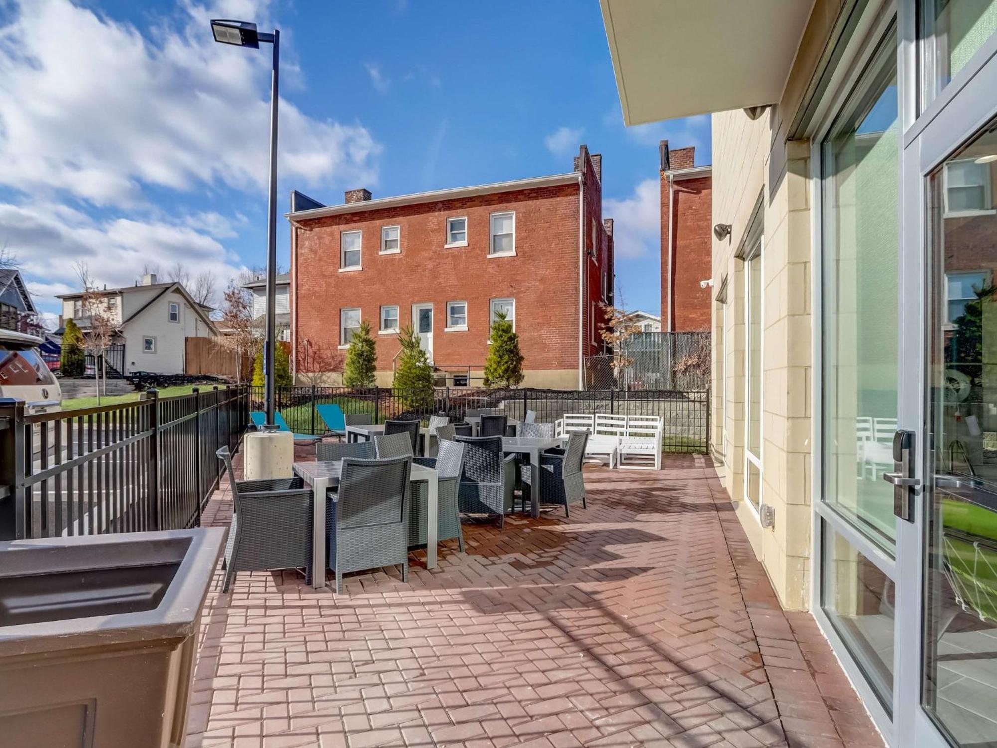 Hampton Inn & Suites Cincinnati Midtown Rookwood Εξωτερικό φωτογραφία